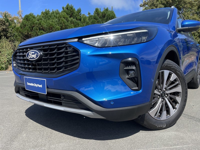 2025 Ford Escape Titanium FHEV image 5