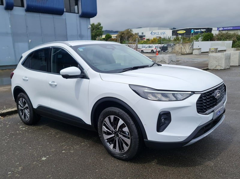 2025 Ford Escape TITANIUM FHEV 2.5L FWD image 5