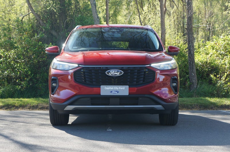 2025 Ford Escape TITANIUM FHEV 2.5L FWD image 3