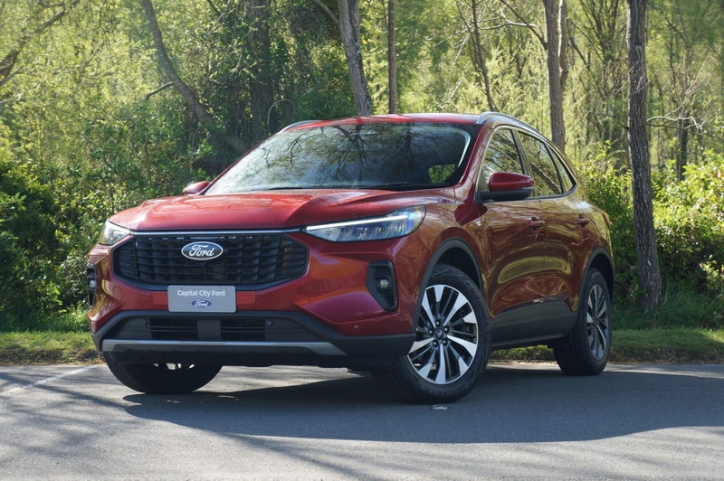2025 Ford Escape TITANIUM FHEV 2.5L FWD image 4
