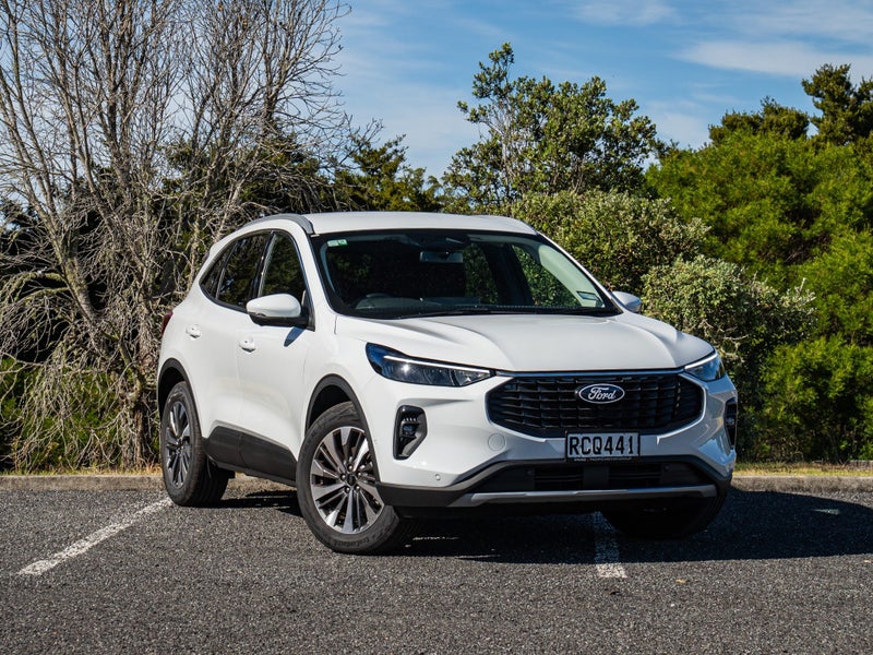 2025 Ford Escape Titanium FHEV 2.5P CVT FWD image 1