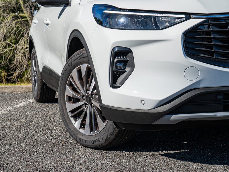 2025 Ford Escape Titanium FHEV 2.5P CVT FWD image 5