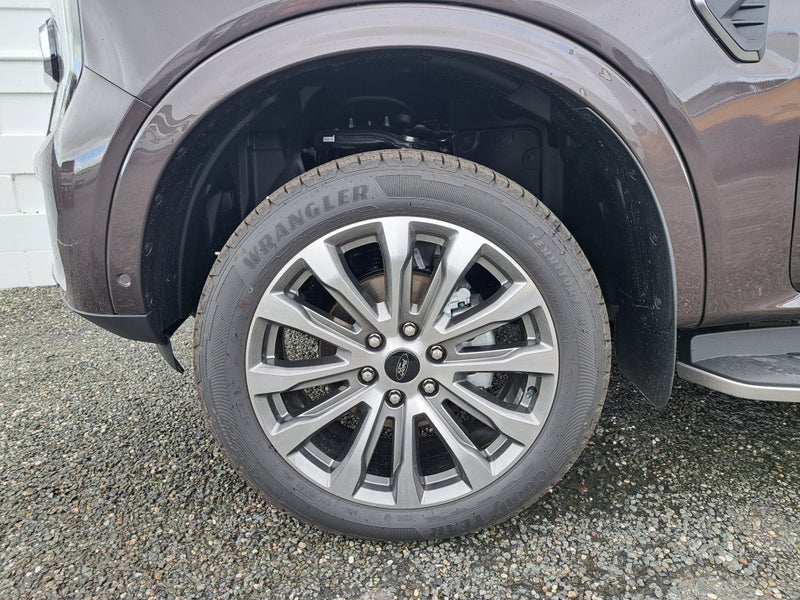 2025 Ford Everest 4WD Platinum 3.0L V6 image 5