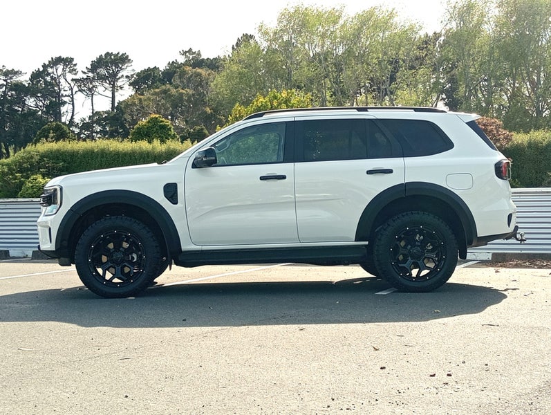 2025 Ford Everest 4WD SPORT 2.0L image 3