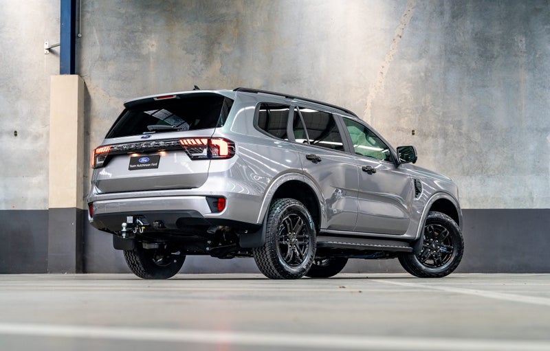 2025 Ford Everest Black Edition 2.0 Diesel Bi-T... image 3