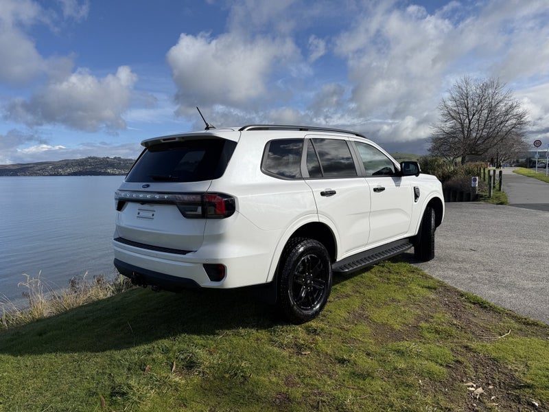 2025 Ford Everest Black Edition 2.0D image 4