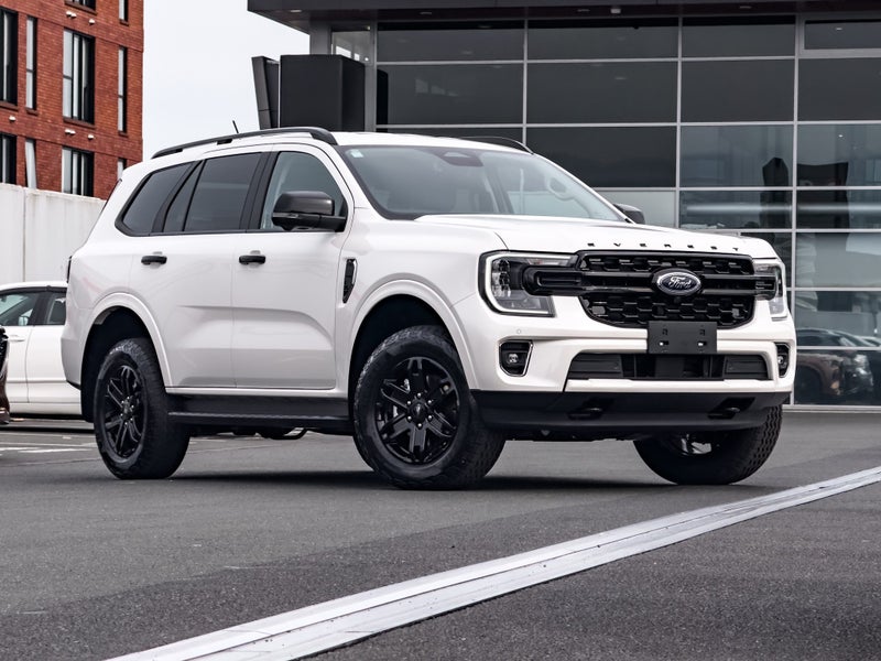 2025 Ford Everest Black Edition 2.0D image 2
