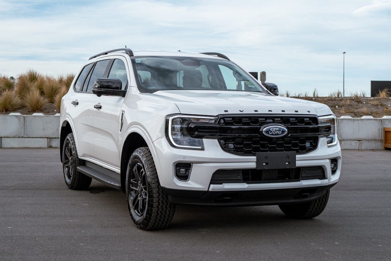 2025 Ford Everest Black Edition 2.0L Diesel image 1