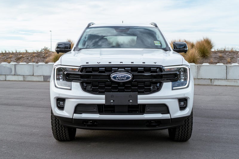 2025 Ford Everest Black Edition 2.0L Diesel image 3