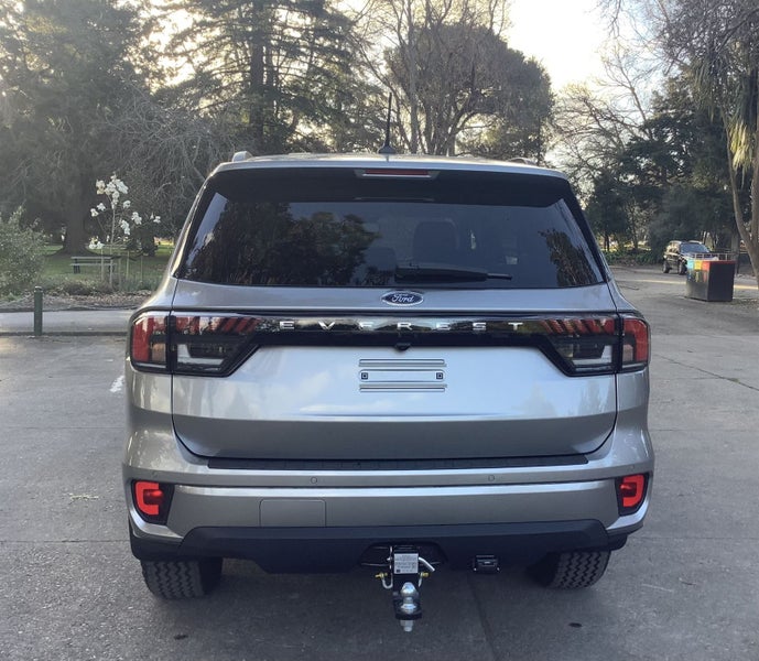 2025 Ford Everest Black Edition image 4