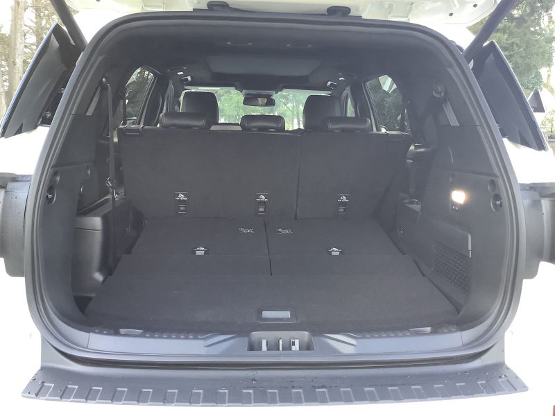 2025 Ford Everest PLATINUM image 5