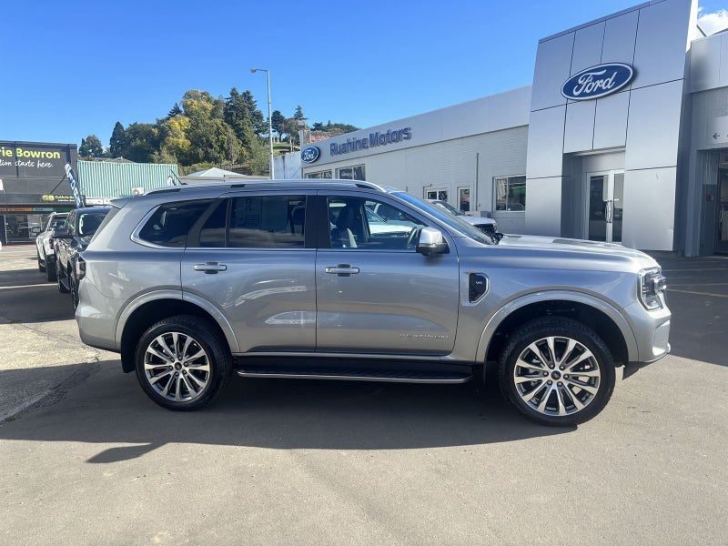 2025 Ford Everest PLATINUM image 2