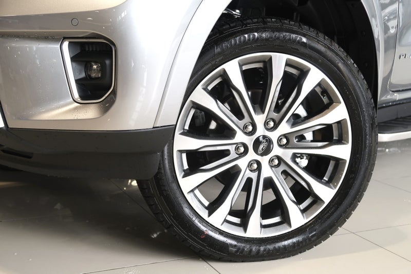 2025 Ford Everest Platinum 3.0 V6 AWD image 5