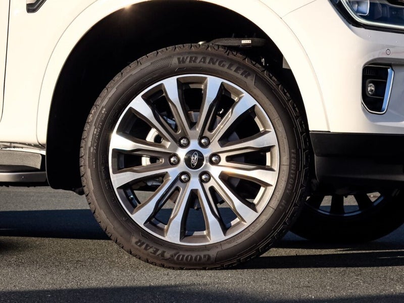 2025 Ford Everest Platinum 3.0D/4Wd image 4