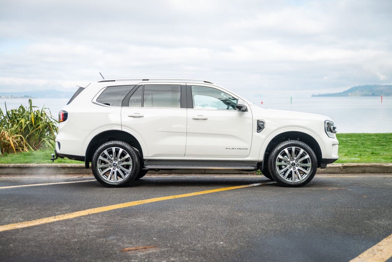 2025 Ford Everest Platinum 3.0D image 5