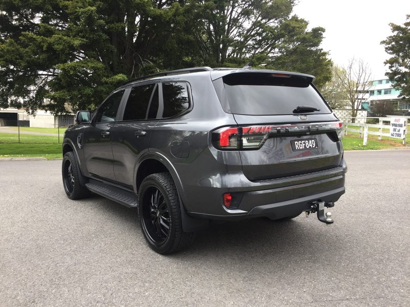 2025 Ford Everest PLATINUM 4WD 3.0L V6 image 4