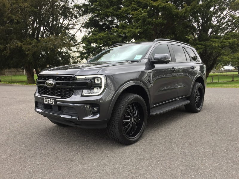 2025 Ford Everest PLATINUM 4WD 3.0L V6 image 5