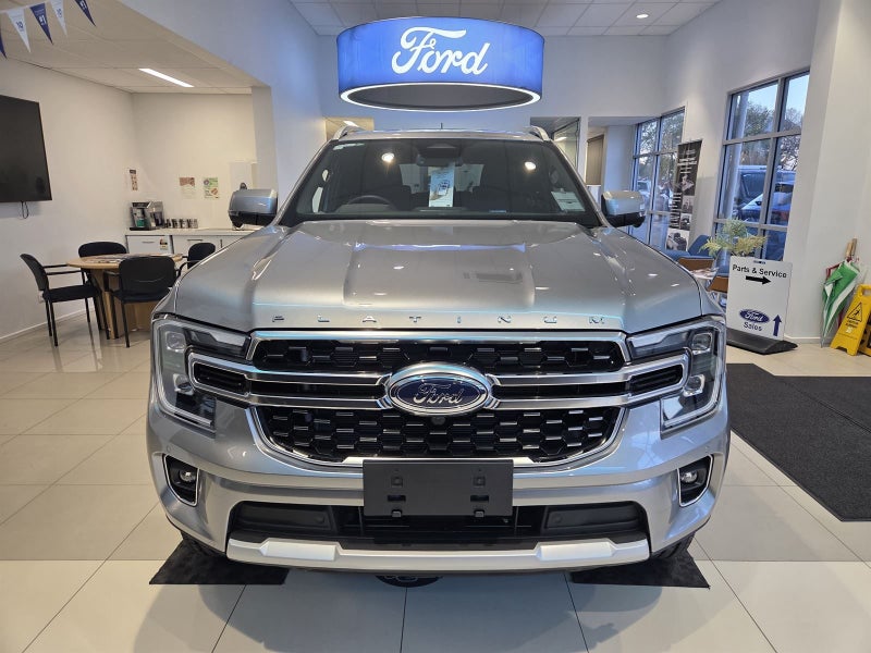 2025 Ford Everest PLATINUM 4x4 3.0D V6 10 Auto image 3