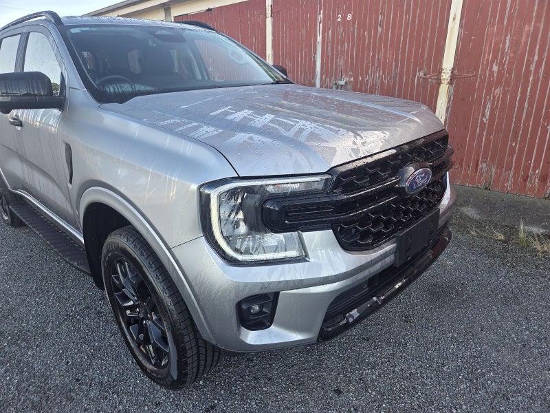 2025 Ford Everest SPORT image 2
