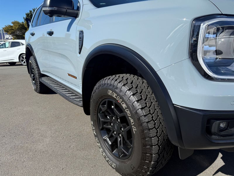 2025 Ford Everest TREMOR image 2