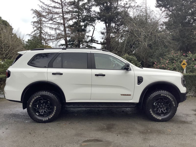 2025 Ford Everest TREMOR image 2