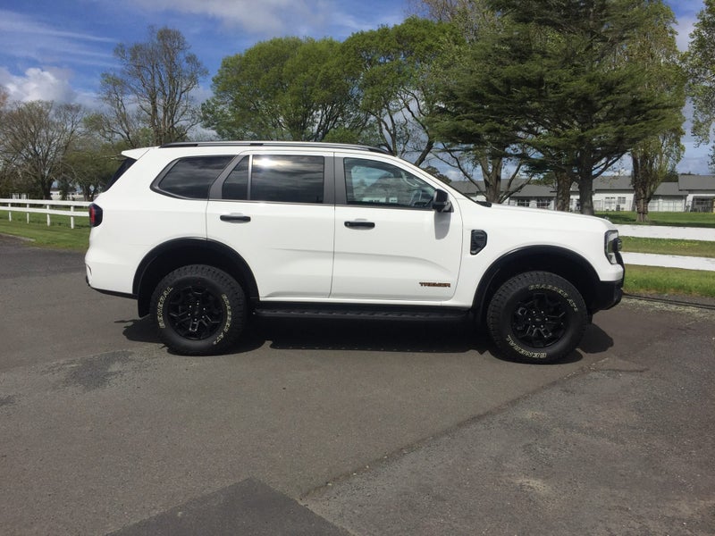 2025 Ford Everest TREMOR 4WD 3.0L V6 image 2