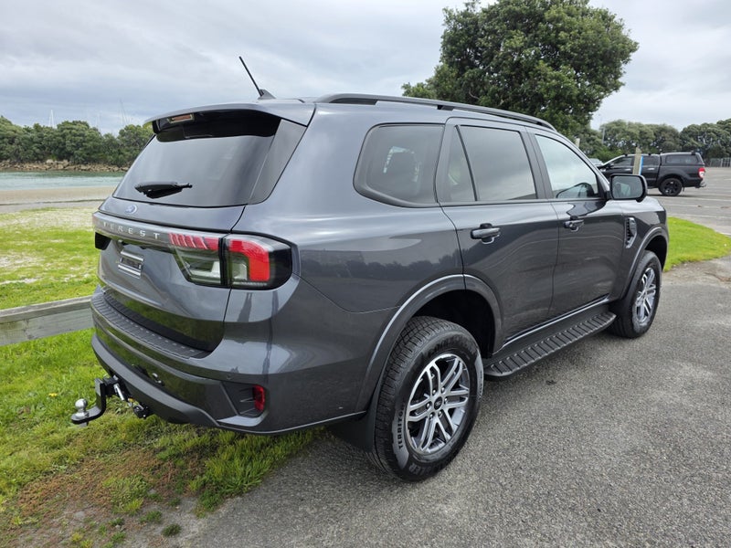 2025 Ford Everest TREND 2.0L BI-TURBO 4X4 10AT image 2