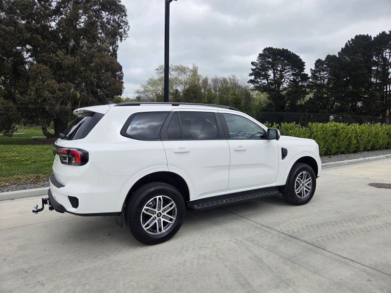 2025 Ford Everest TREND 4WD 2.0BiTb 10 Auto image 5
