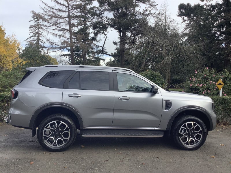 2025 Ford Everest WILDTRAK image 2