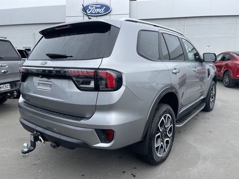 2025 Ford Everest WILDTRAK image 3