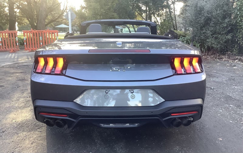 2025 Ford Mustang 5.0L CONVERTIBLE AT image 5