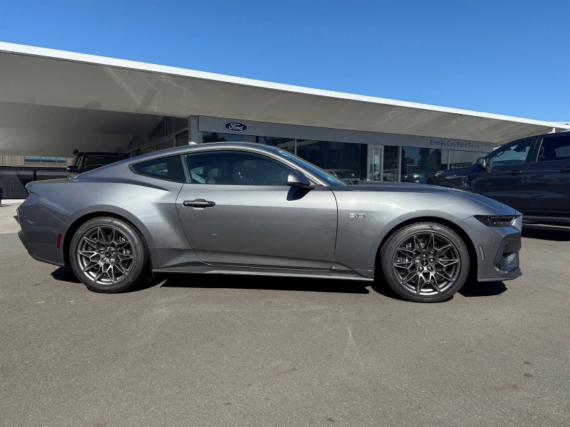 2025 Ford Mustang 5.0L FASTBACK AT image 2
