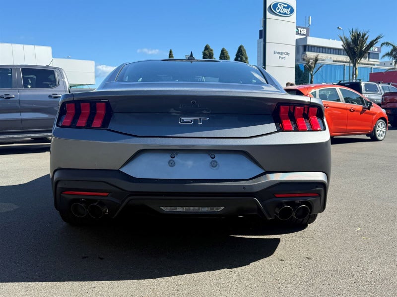 2025 Ford Mustang 5.0L FASTBACK AT image 4