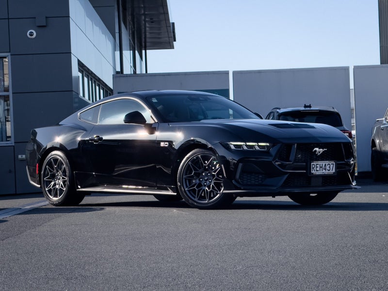 2025 Ford Mustang 5.0L Fastback At 5.0 image 3