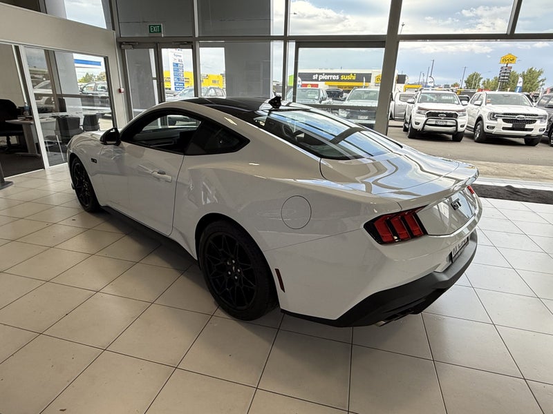 2025 Ford Mustang 5.0L GT 'BLACK EDITION' FASTB... image 5