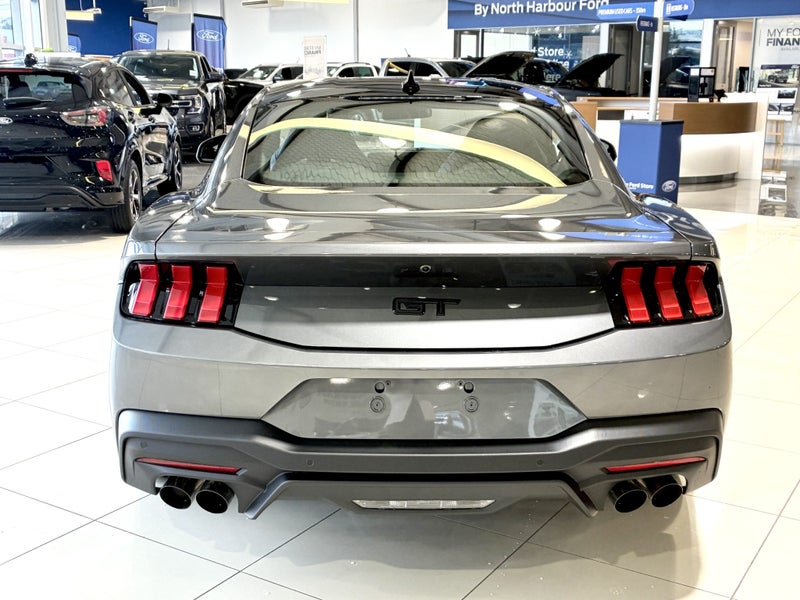 2025 Ford Mustang Black Edition 5.0 MANUAL image 5