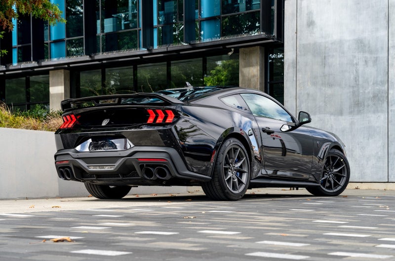 2025 Ford Mustang Dark Horse 10AT image 4