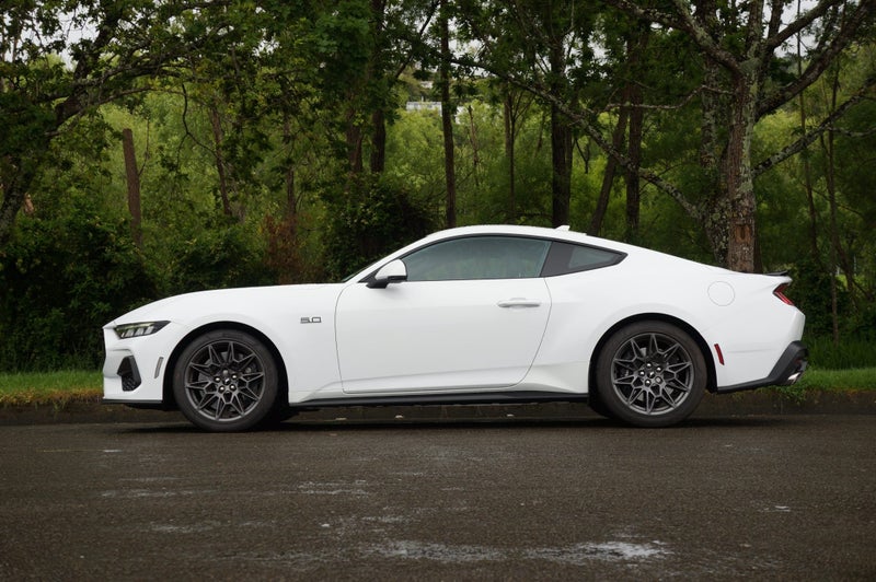 2025 Ford Mustang FASTBACK GT 5.0L PETROL 10A image 5