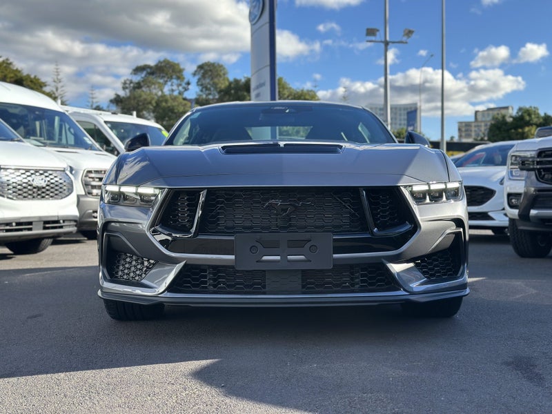 2025 Ford Mustang GT Black Edition image 2
