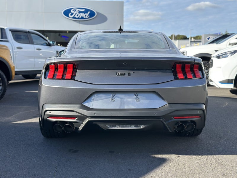 2025 Ford Mustang GT Black Edition image 5