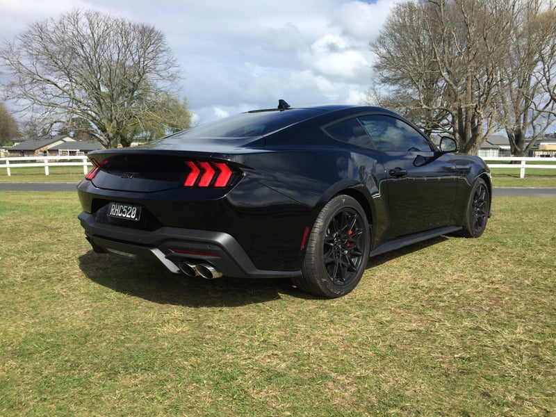 2025 Ford Mustang GT BLACK EDITION image 3