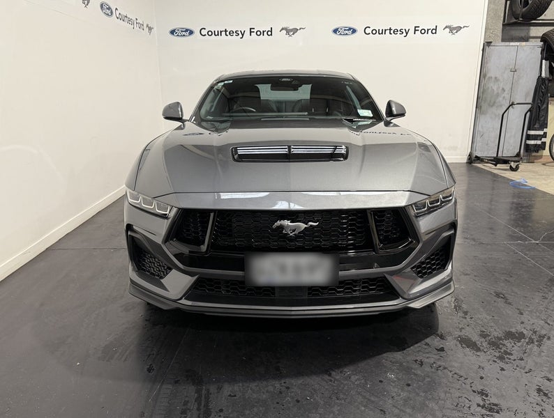 2025 Ford Mustang GT V8 Fastback image 3