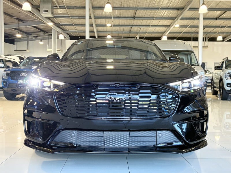 2025 Ford Mustang Mach-E GT AWD 98Kwh image 5