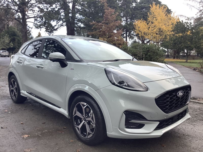2025 Ford Puma ST-LINE image 1