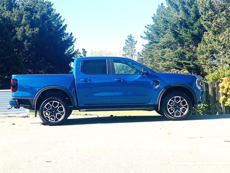 2025 Ford Ranger 4WD XLT DOUBLE CAB 2.0L image 3