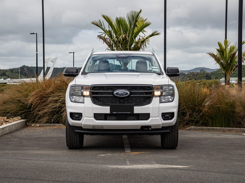 2025 Ford Ranger 4x4 2.0L XL Double Cab BiT Cha... image 4