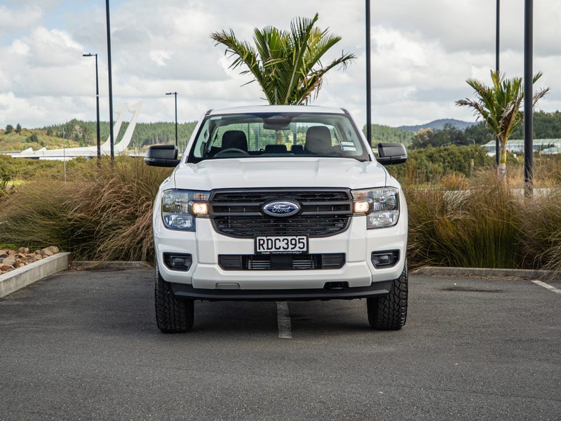2025 Ford Ranger 4x4 2.0L XL Double Cab BiT Pic... image 4