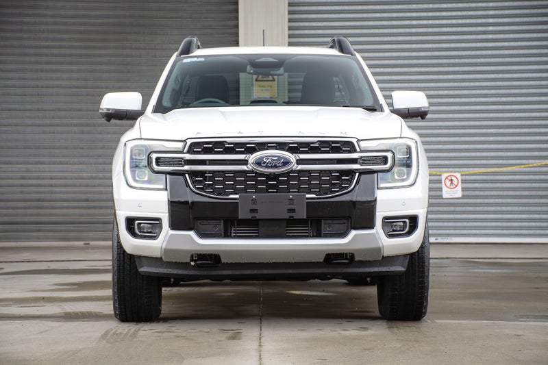 2025 Ford Ranger Platinum 3.0L V6 4x4 image 2