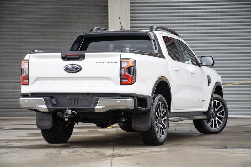 2025 Ford Ranger Platinum 3.0L V6 4x4 image 3