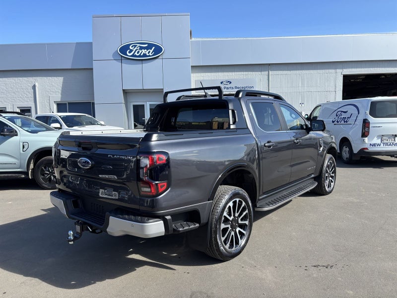 2025 Ford Ranger PLATINUM image 3